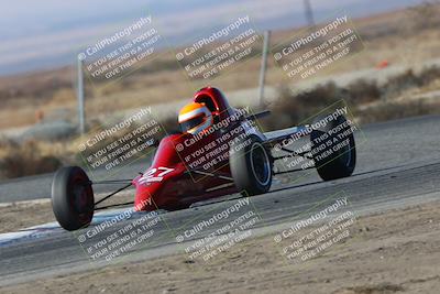 media/Nov-17-2024-CalClub SCCA (Sun) [[5252d9c58e]]/Group 5/Qual (Star Mazda Entrance)/